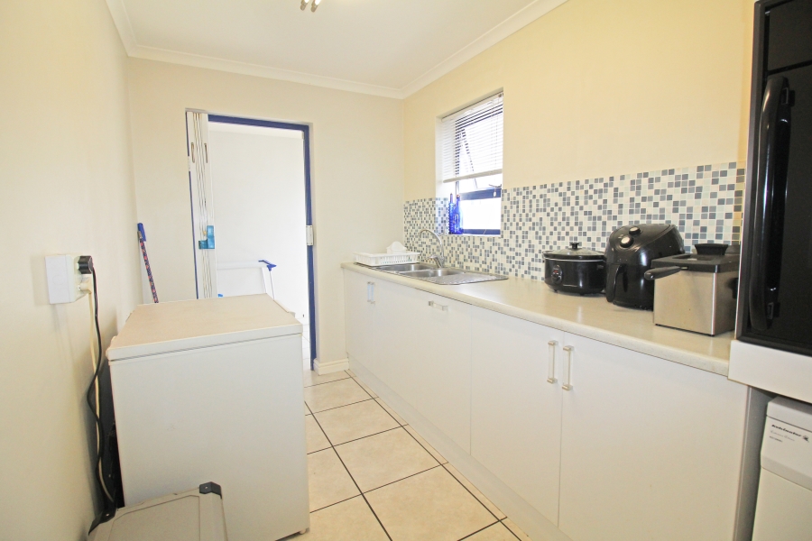 3 Bedroom Property for Sale in Blue Lagoon Western Cape